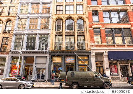 New York Cityscape of Lower Manhattan 65605088