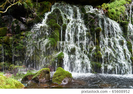 Akita prefecture Motoyuki underground water Akita prefecture Motoyuki underground water 65608952