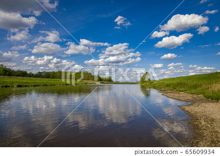 The Morava River on the border between Slovakia 65609934