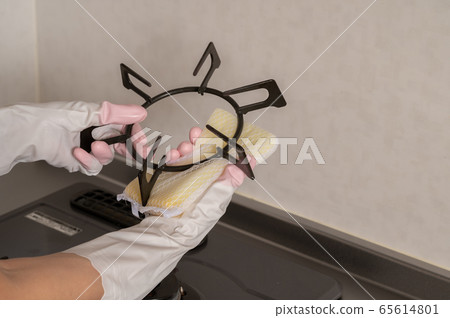 Gas stove cleaning Gas stove cleaning 65614801