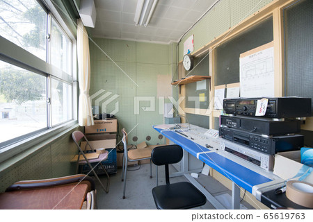 學校教育的學校課堂形象 65619763