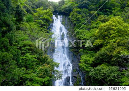 Kanba Waterfall [Maniwa City, Okayama Prefecture] 65621995