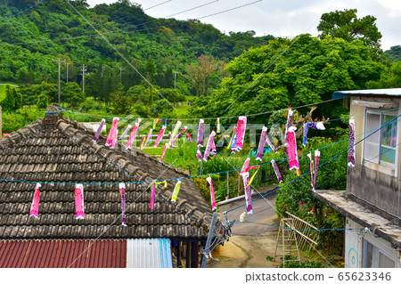 Old private house and carp streamers Old private house and carp streamers 65623346
