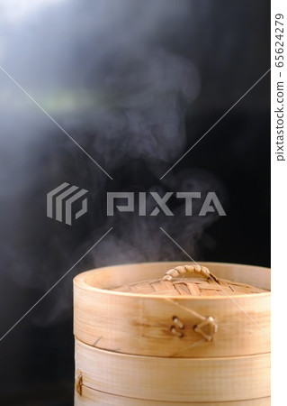 Steamed steamed steamed rice Steamed steamed steamed rice 65624279