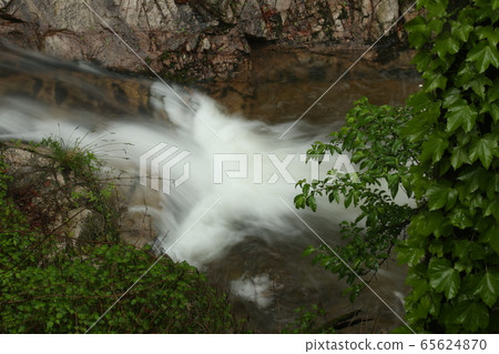城北區正陵洞胡同胡同 城北區正陵洞胡同胡同 65624870