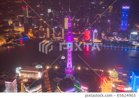 << Shanghai >> Night view of downtown Shanghai, the center of the Chinese economy 65624903