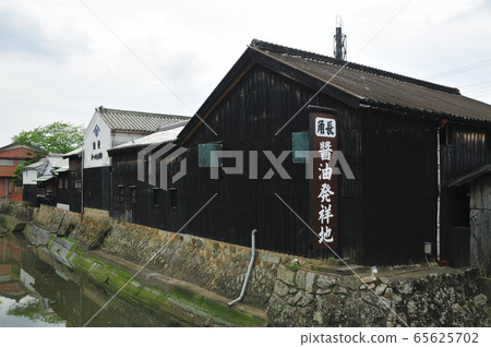 湯淺的大千b 湯淺的大千b 65625702