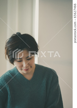 female, lady, woman 65627466