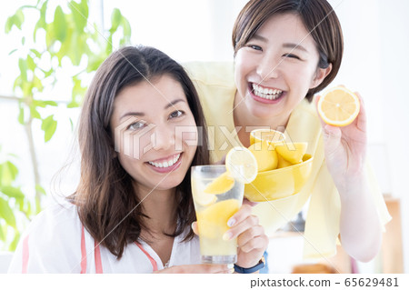 Girls' Association Lemon Sour Girls' Association Lemon Sour 65629481