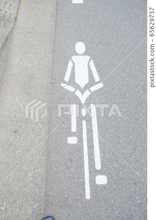 Bicycle mark 65629737