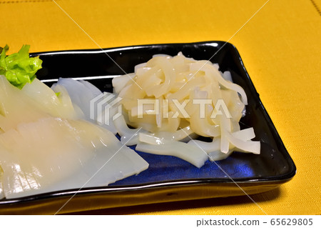 粘液魷魚生魚片 粘液魷魚生魚片 65629805