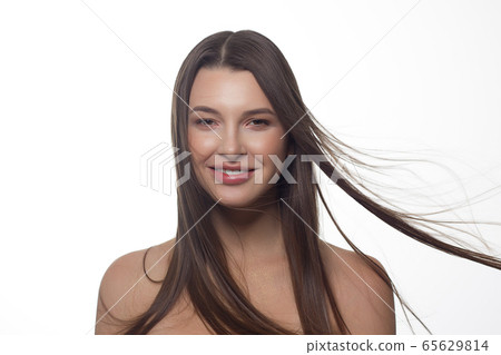 Close-up of beauty girl with long straight 65629814