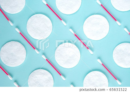 Cotton pads and swabs Cotton pads and swabs 65631522