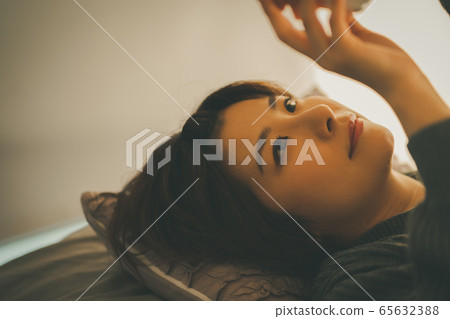 female, lady, woman 65632388