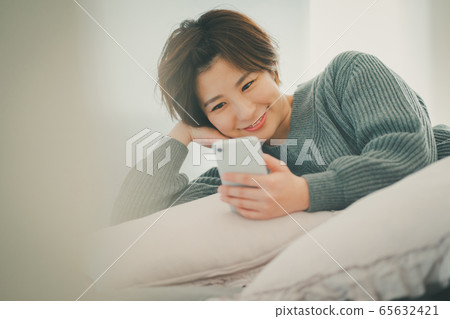 female, lady, woman 65632421