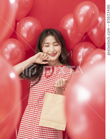 Party women balloons red Party women balloons red 65633486