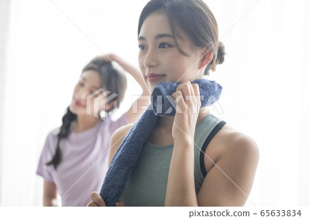 Lifestyle, yoga Lifestyle, yoga 65633834