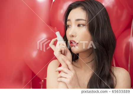 女性化妝品紅色氣球 女性化妝品紅色氣球 65633889