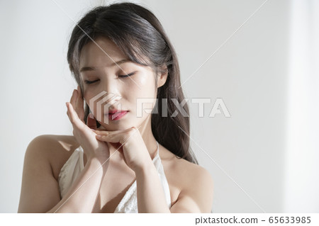 女人，美女，白色 65633985