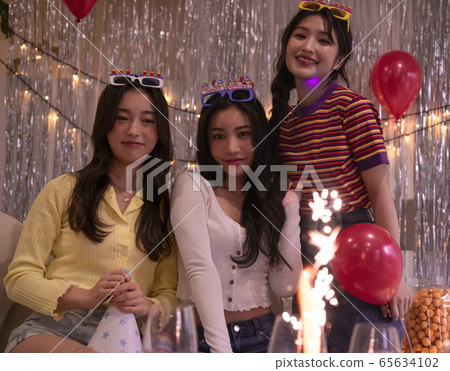 派對女孩氣球 65634102