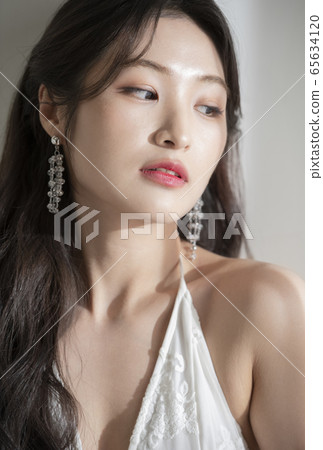 Woman, beauty, white, accessories Woman, beauty, white, accessories 65634120