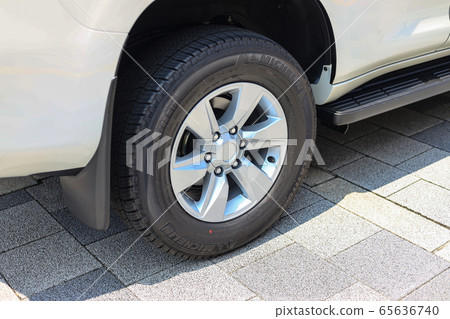 Tire Tire 65636740
