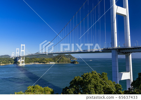 Shimanami Kaido S Kurushima Kaikyo Bridge Stock Photo