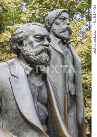 monument to Karl Marx and Friedrich Engels 65637452