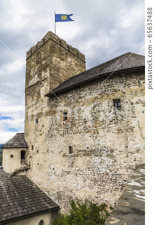 A fragment of the upper castle 65637488