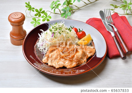 Ginger grilled pork, ginger grilled, ginger grilled, grilled meat, pork sauté. Ginger grilled pork, ginger grilled, ginger grilled, grilled meat, pork sauté. 65637833