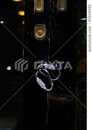 lock lock 65639492
