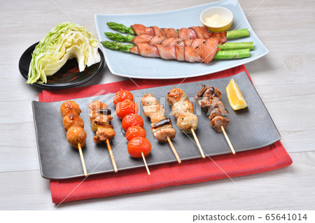 Set image of Yakitori, Yakitori, Yakitori, Yakitori, and skewers. 65641014