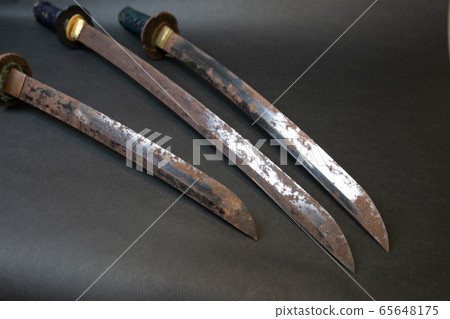 Old japanese sword 65648175