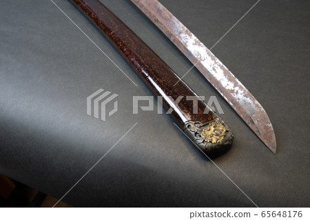 Old japanese sword 65648176
