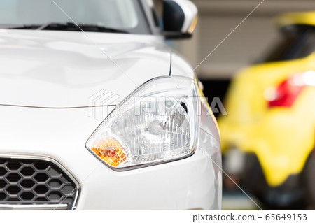 Car headlight 65649153