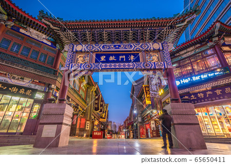 Entrance to the Tianjin Ancient Culture Street 65650411