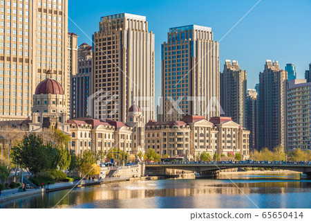 Traditional European style architecture 65650414