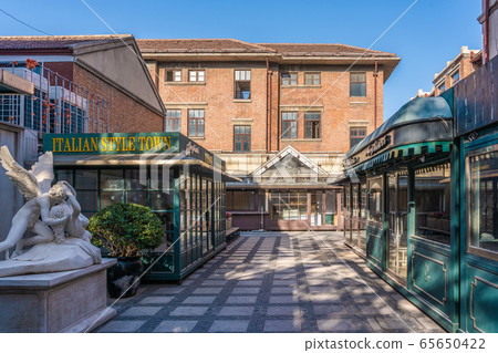 Italian Style Street in Tianjin 65650422