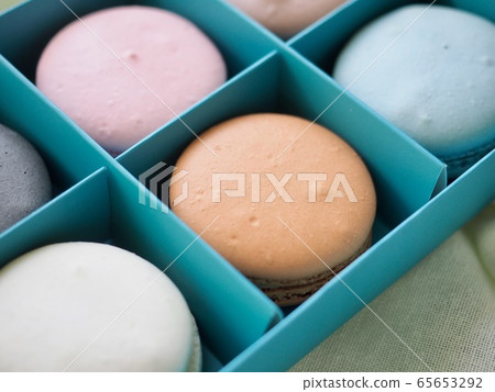 Colorful macarons in various colors, gift box 65653292