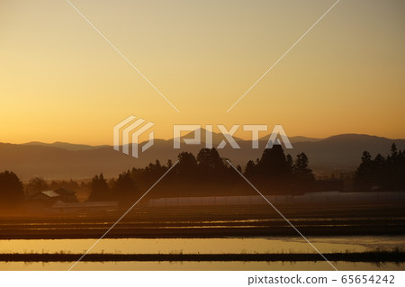 Dawn in the Kitakami Mountains Dawn in the Kitakami Mountains 65654242