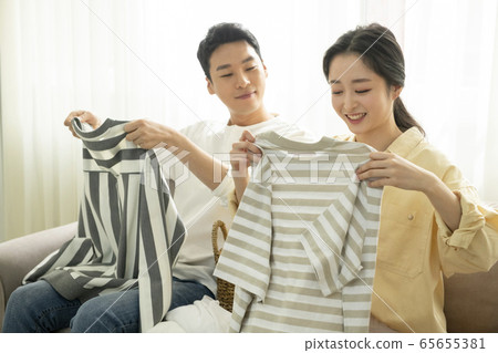 Couple, laundry, lifestyle 65655381