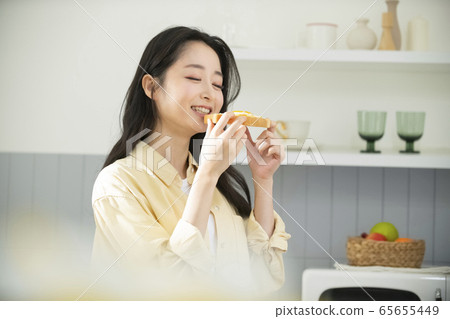 Woman, cooking, food 65655449