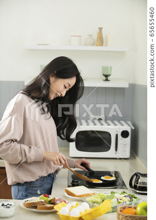 Woman, cooking, food Woman, cooking, food 65655460