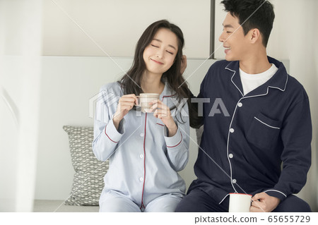 新婚夫婦，臥室，睡衣 65655729