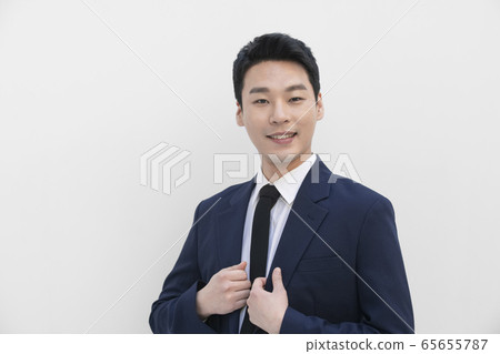 Man, One, Suit 65655787