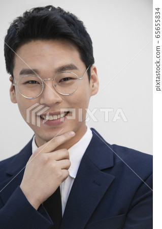 Man, One, Suit 65655834