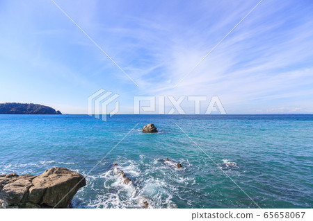 Haimaiwa rocks and sky shore of Tomiuracho, Minamiboso city Haimaiwa rocks and sky shore of Tomiuracho, Minamiboso city 65658067