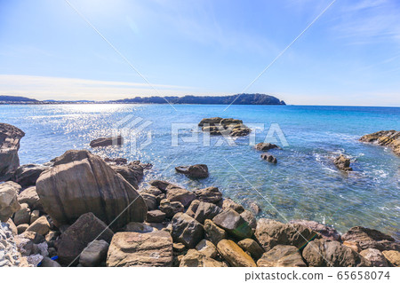 Haimaiwa rocks and sky shore of Tomiuracho, Minamiboso city Haimaiwa rocks and sky shore of Tomiuracho, Minamiboso city 65658074