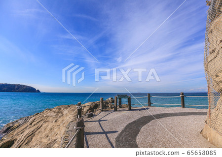 Haimaiwa rocks and sky shore of Tomiuracho, Minamiboso city Haimaiwa rocks and sky shore of Tomiuracho, Minamiboso city 65658085