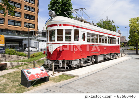 名鐵Mo 510型(圓窗列車)Mo 513前面的岐阜站北口廣場 名鐵Mo 510型(圓窗列車)Mo 513前面的岐阜站北口廣場 65660446